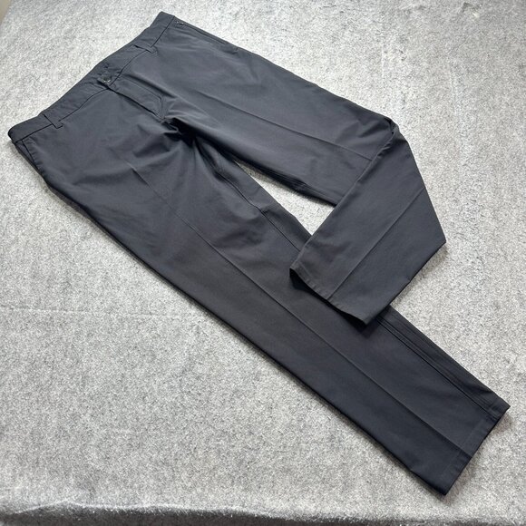 Lululemon Commission Pants Men 38 x 33 Black Classic Fit Tapered LM5AEYS - Picture 1 of 16